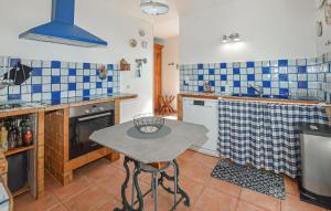 Appartements Lovely Apartment In Tavaco : photos des chambres