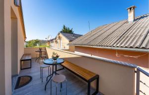 Awesome Apartment In Gornji Karin