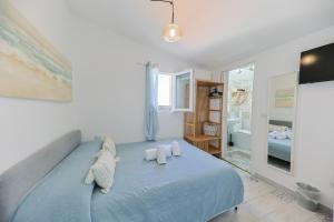 Small Double Room room in Casanova Rooms and Apartment to Rent