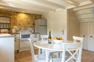 Maisons de vacances chaumiere typique bretonne : photos des chambres