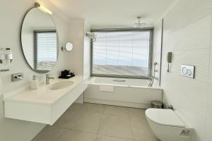 Deluxe Suite Sea and City View room in Ramada by Wyndham Tekirdağ