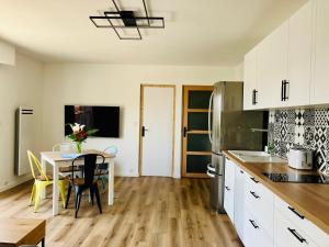 Appartements Appartement - St Brevin Les Pins - Hyper Centre - Fibre - Parking - Jusqu-a 6 personnes : photos des chambres