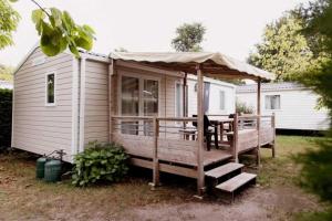 Campings Camping 4 etoiles - Parc aquatique - ccb0bcc : photos des chambres
