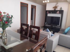 Apartamento full amoblado 7 personas transporte incuido