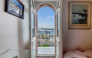 2 Bedroom Stunning Home In Quiberon