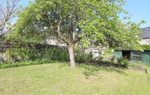 Maisons de vacances 2 Bedroom Lovely Home In Saint-Lunaire : photos des chambres