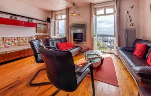 2 Bedroom Stunning Home In Quiberon