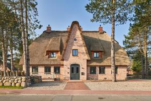 Appartement LYKKE 2 EG - 4-star hotels in St. Peter-Ording