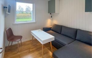 Cozy Home In Fårevejle