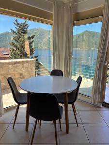 Duplex Kotor Ljuta with great views