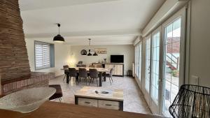 Maisons de vacances Maison de charme a Cayeux-sur-Mer – Ideale pour un sejour en famille ou entre amis ! : photos des chambres
