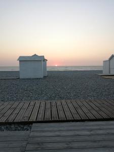 Appartements La Perle Marine superbe vue mer terrasse 30m2 : photos des chambres