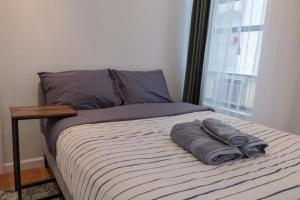 3 BD paradise next to Central Park