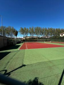 Studio with pool and tennis