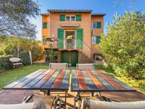 Maisons de vacances Au bord de la riviere-Classe 2 etoiles : photos des chambres