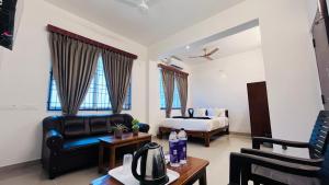 THE PLAZA, Very Close to Indira Gandhi Square, Near Sri Kamatchi Hotel, 100 feet Road, PONDICHERRY - BMC