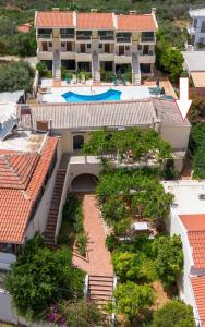 Orestis Cottage house