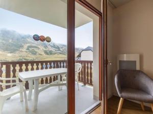 Charmant T2 pour 6 avec Terrasse, Piscine Couverte et Parking à Bagnères-de-Bigorre - FR-1-404-275