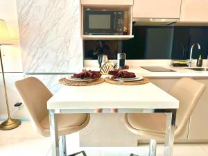 Bright & Spacious Apartment