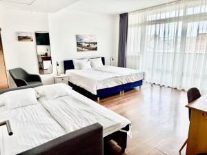 Rooftop City Residence with Underground Parking