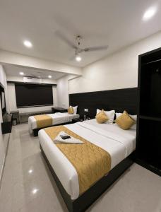 HOTEL WIND FLOWER Andheri West