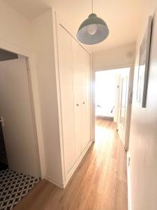 Les Pieds dans leau avec parking