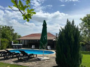 Къща за гости Вила Смокиня град Хисаря