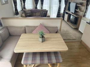 Blenheim Hot Tub Lodge