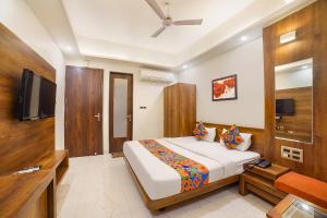 FabHotel New Mohit Regency