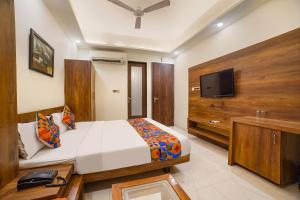 FabHotel New Mohit Regency