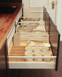 Free Airport Pickup, Europe in Hongdae