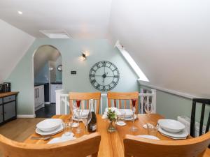 23 Valley Lodge