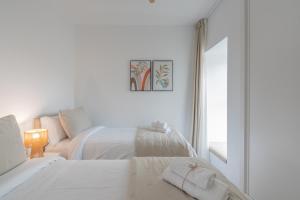 Serena Lua by Villalia