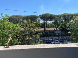 Rome, apartment with park view