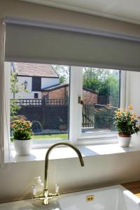 Modern Country Cottage Stay