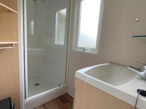 Maisons de vacances N004 - L-Ecrin de Verdure - climatise - TV - proche Europa Park : photos des chambres