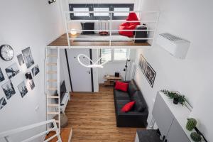 NEW - Loft 4 pax - 50m from Metro - Private Entry