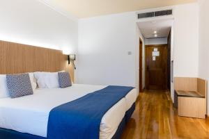 Twin Room room in Hotel Sercotel Villa de Laguardia