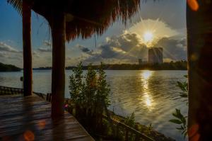 Nílu Cancun Zona Hotelera by Selina