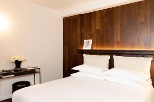 Hotels Hotel Bourg Tibourg - Paris Marais : Chambre Deluxe - Climatisée