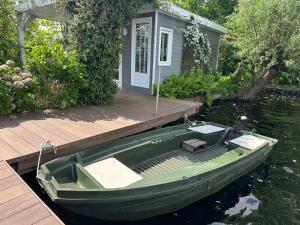 Amsterdam lake area, super wifi island incl boat