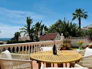 Luxury modern beachfront villa