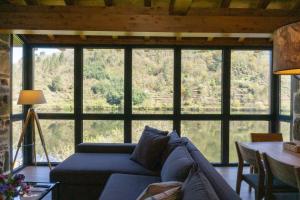 Ribeira Sacra a Orilla Rio Miño Casas do Pincelo