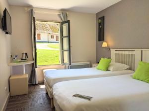 Hotels Le Cap Hornu : photos des chambres
