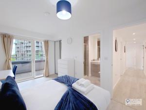 Deluxe Serviced Three Bed Apartment