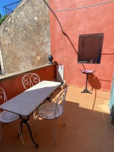 Appartements Syrius - Logement d-artiste avec terrasse et vue : photos des chambres