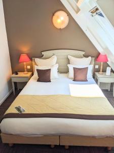 Hotels Le Cap Hornu : photos des chambres