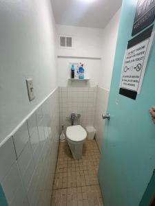 Chelsea Studio 5 - Shared Bathroom