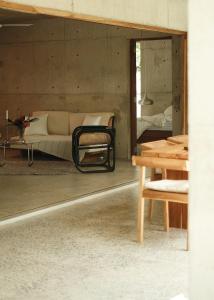 Konkrit, Tropical Brutalist Villa in Ahangama