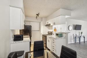 The Landry 178 Spacious and Cozy 2 Bedroom 1bth